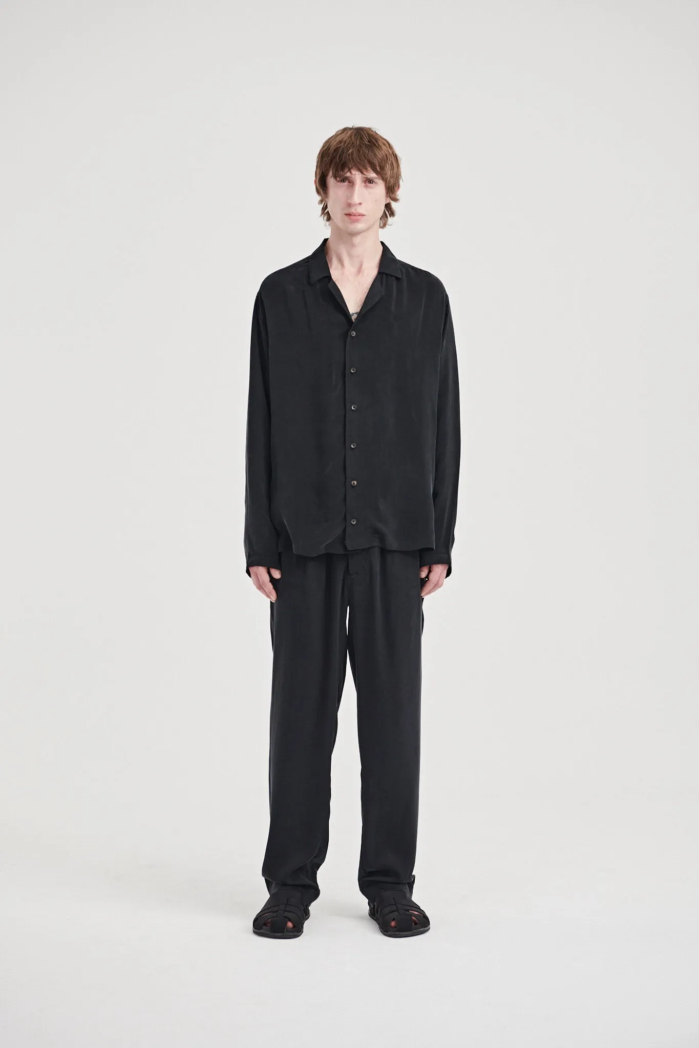 06/ Oftt Vegan Silk Shirt black