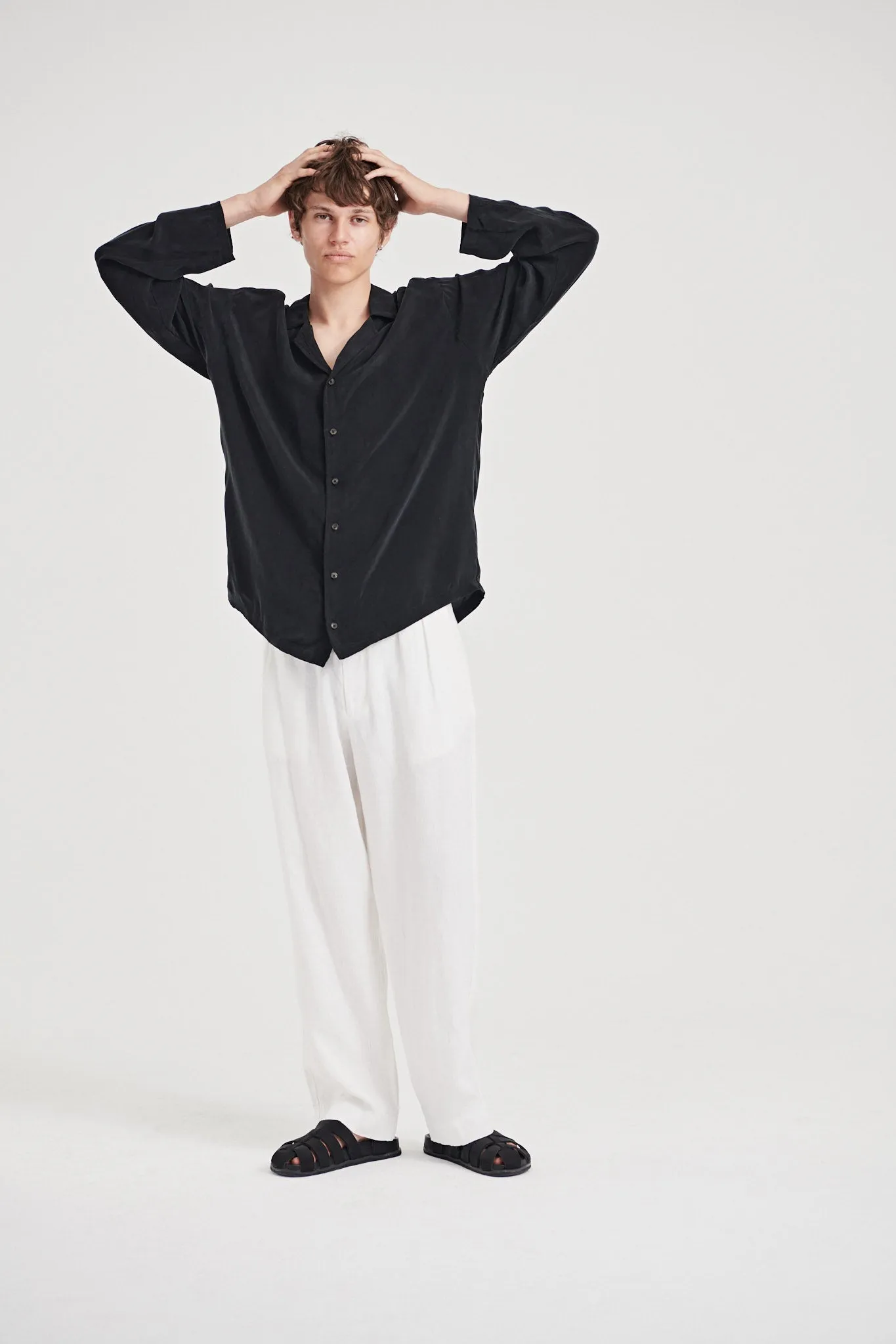 06/ Oftt Vegan Silk Shirt black