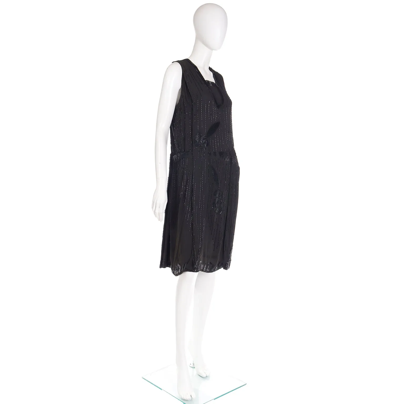 1920s Vintage Flapper Beaded Black Sleeveless Evening Dress