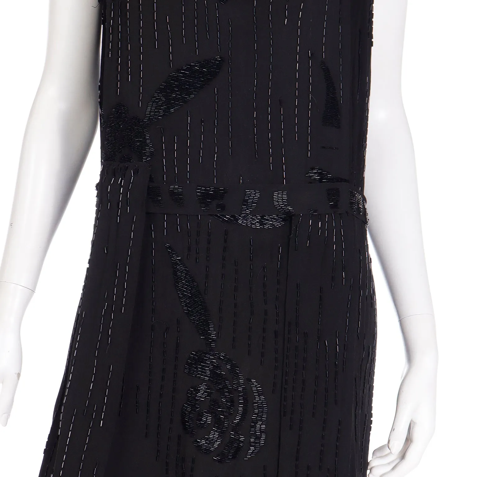 1920s Vintage Flapper Beaded Black Sleeveless Evening Dress