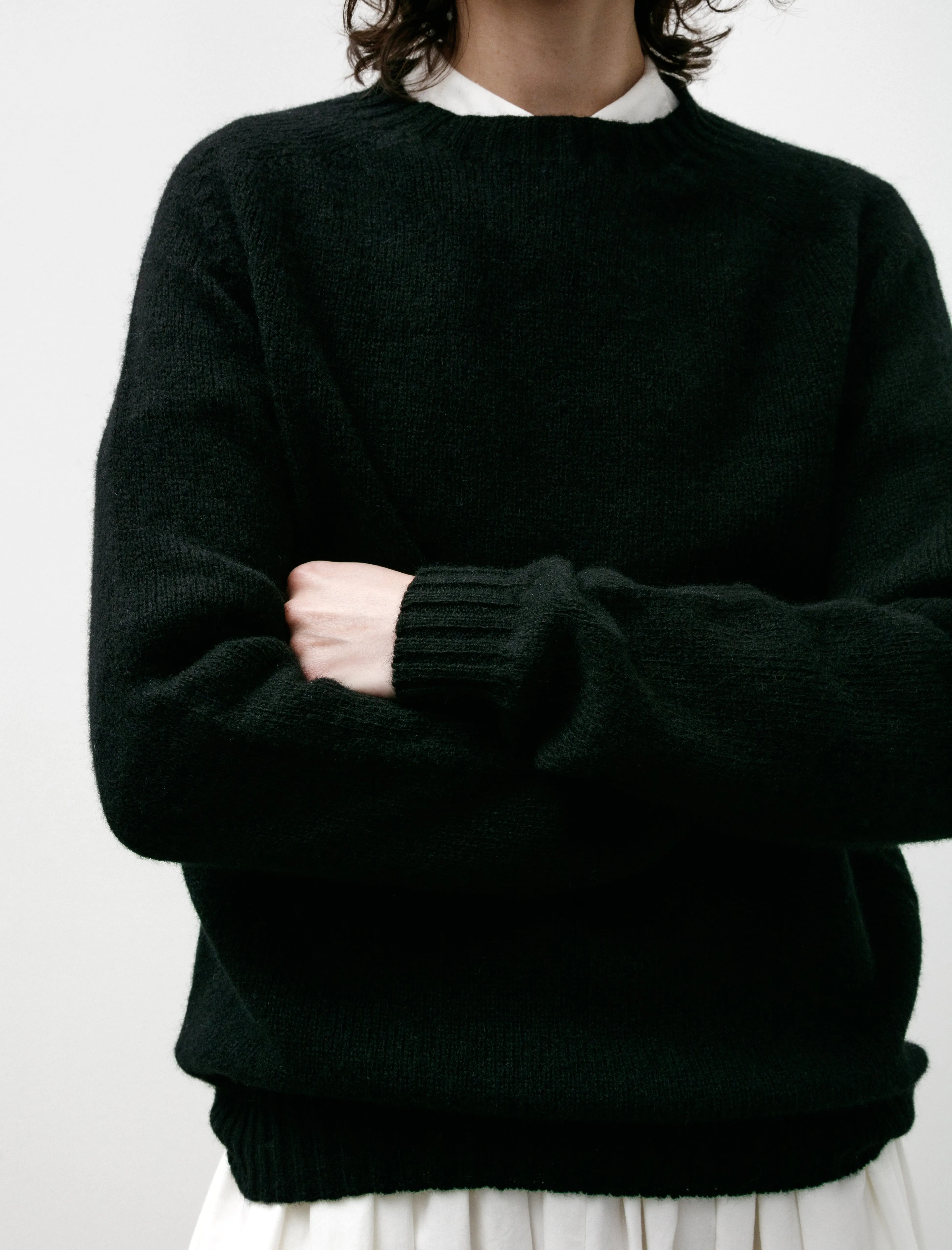 Neighbour Super Soft Crewneck Sweater Black