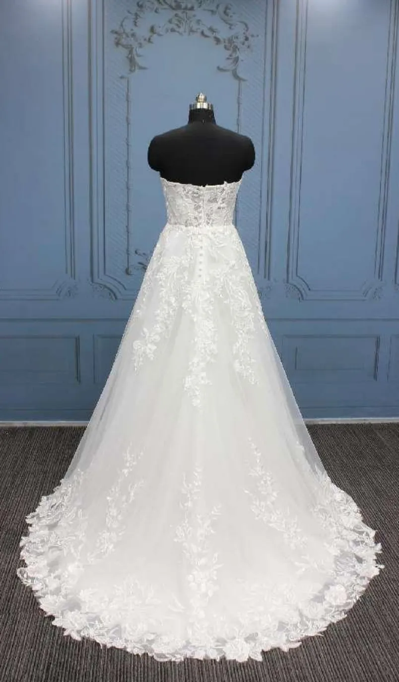 Sweetheart Sleeveless Bead Lace A Line Bridal Gown